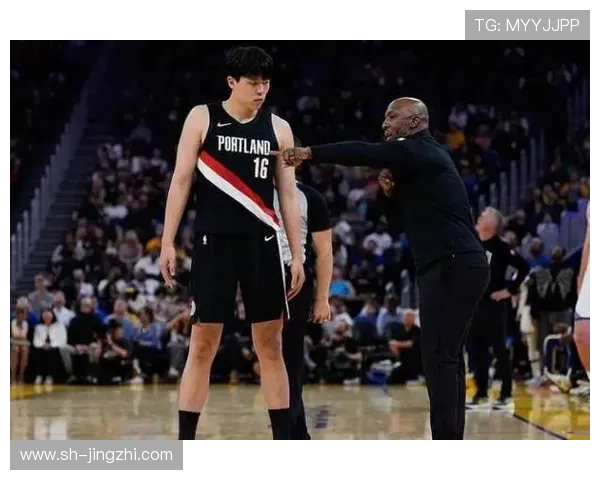 NBA开拓者主帅比卢普斯因涉嫌非法赌博被捕引发关注